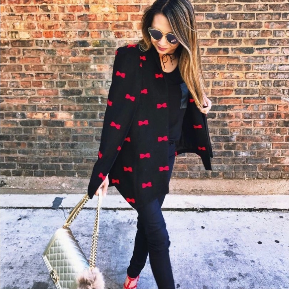 NWOT. Black and Red Beautiful Bows Blazer Cape